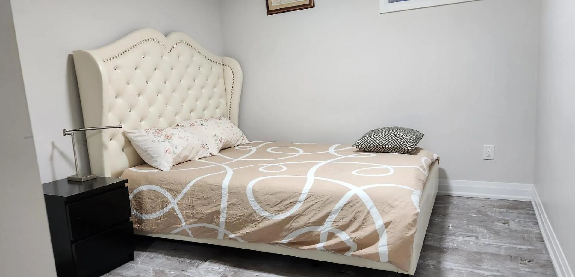 Entire 2 Bedroom Apartment In Kitchener